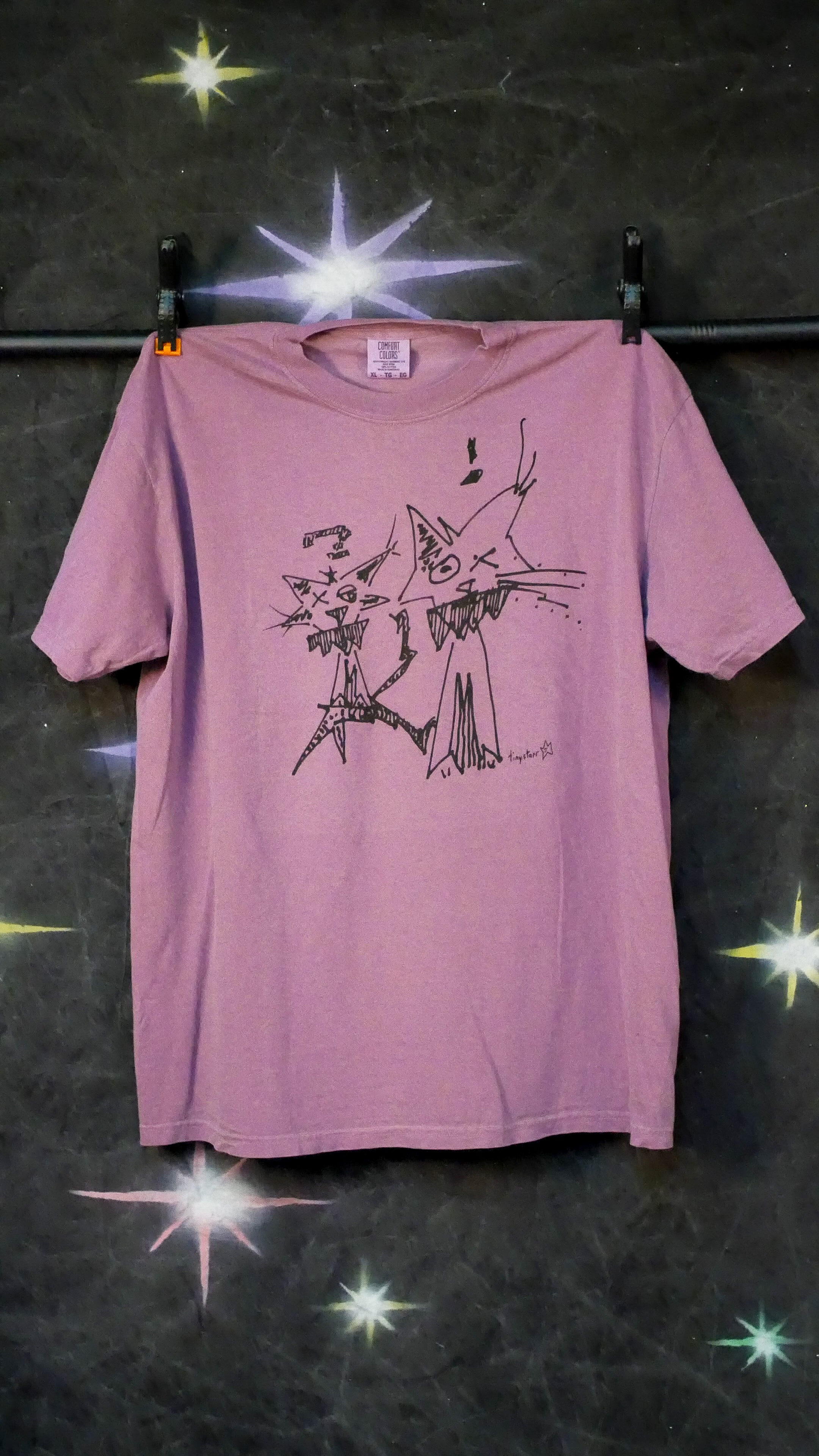 "friendz!" tee