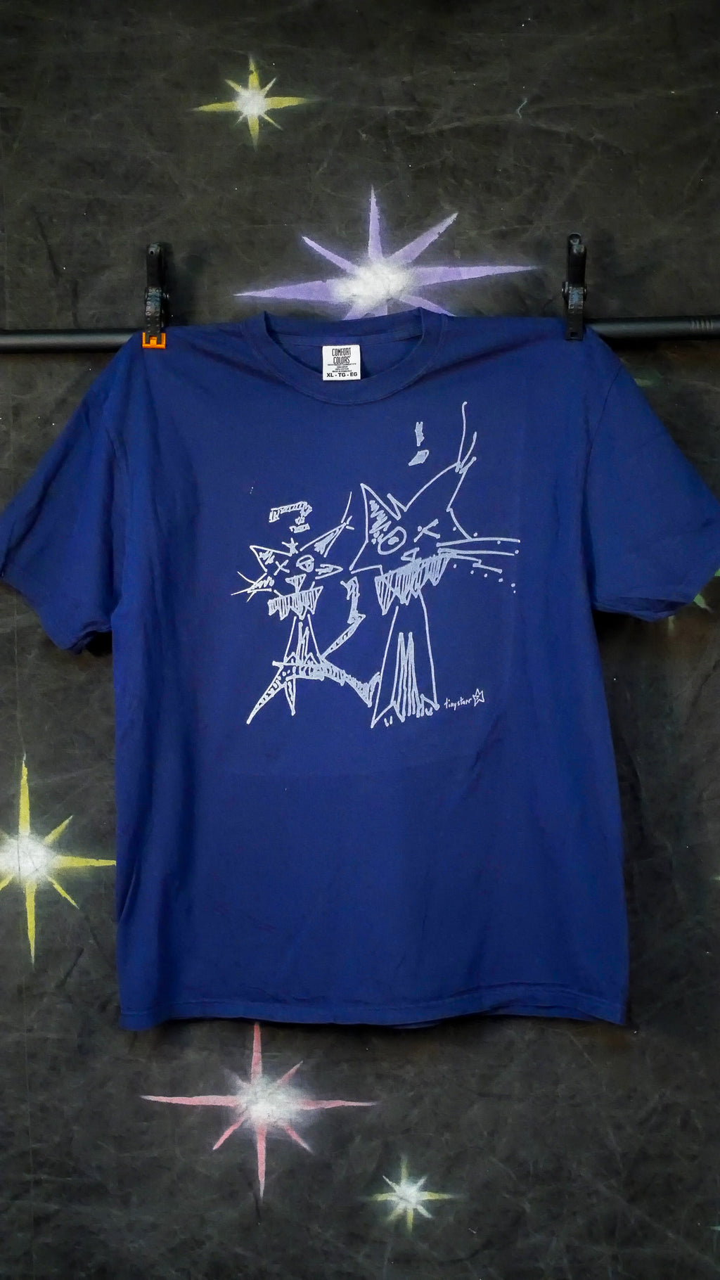 "friendz!" tee