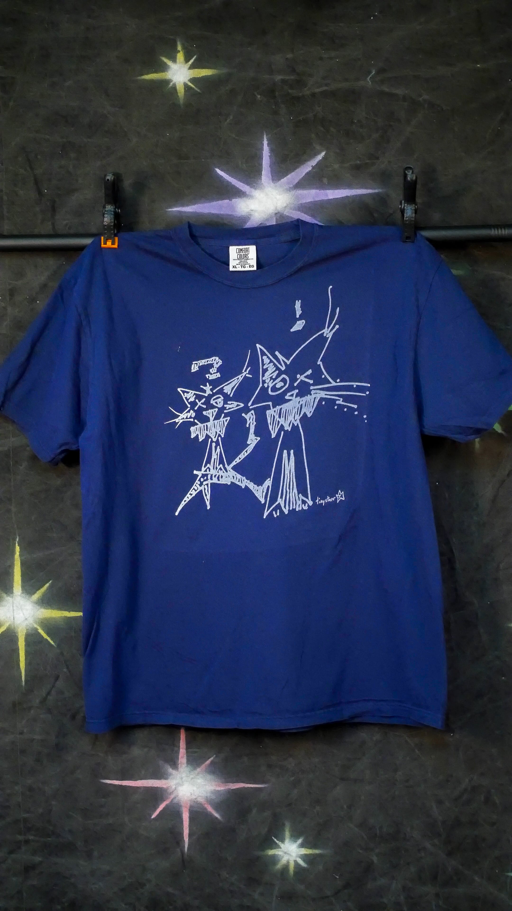 "friendz!" tee