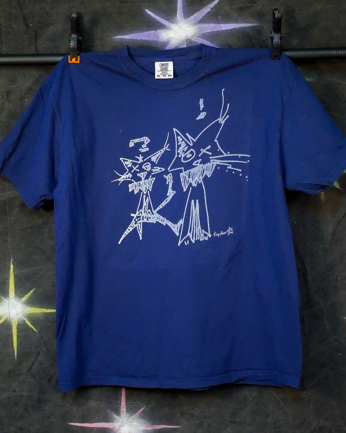 "friendz!" tee