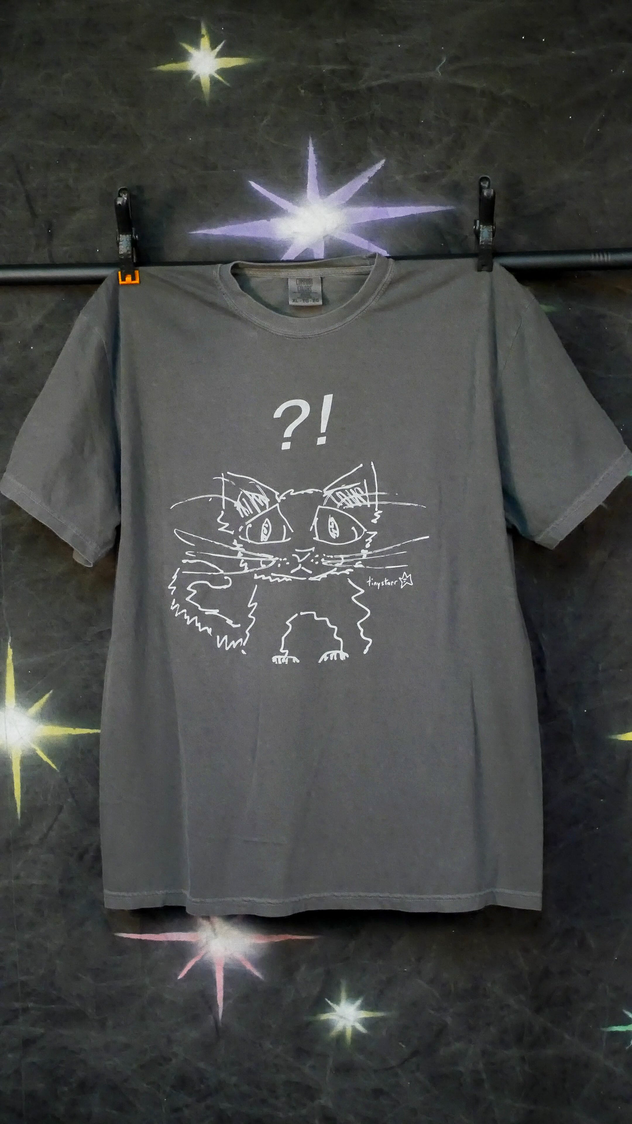 "?!" cat tee